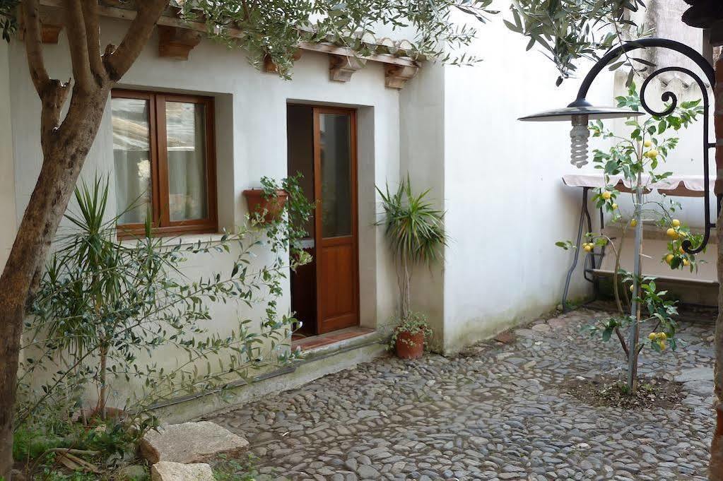 Casa Camboni-Dimora Storica Bed & Breakfast San Vito (Sardinia) Exterior foto